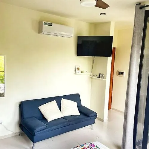 3ppl At Great Price & Location In *